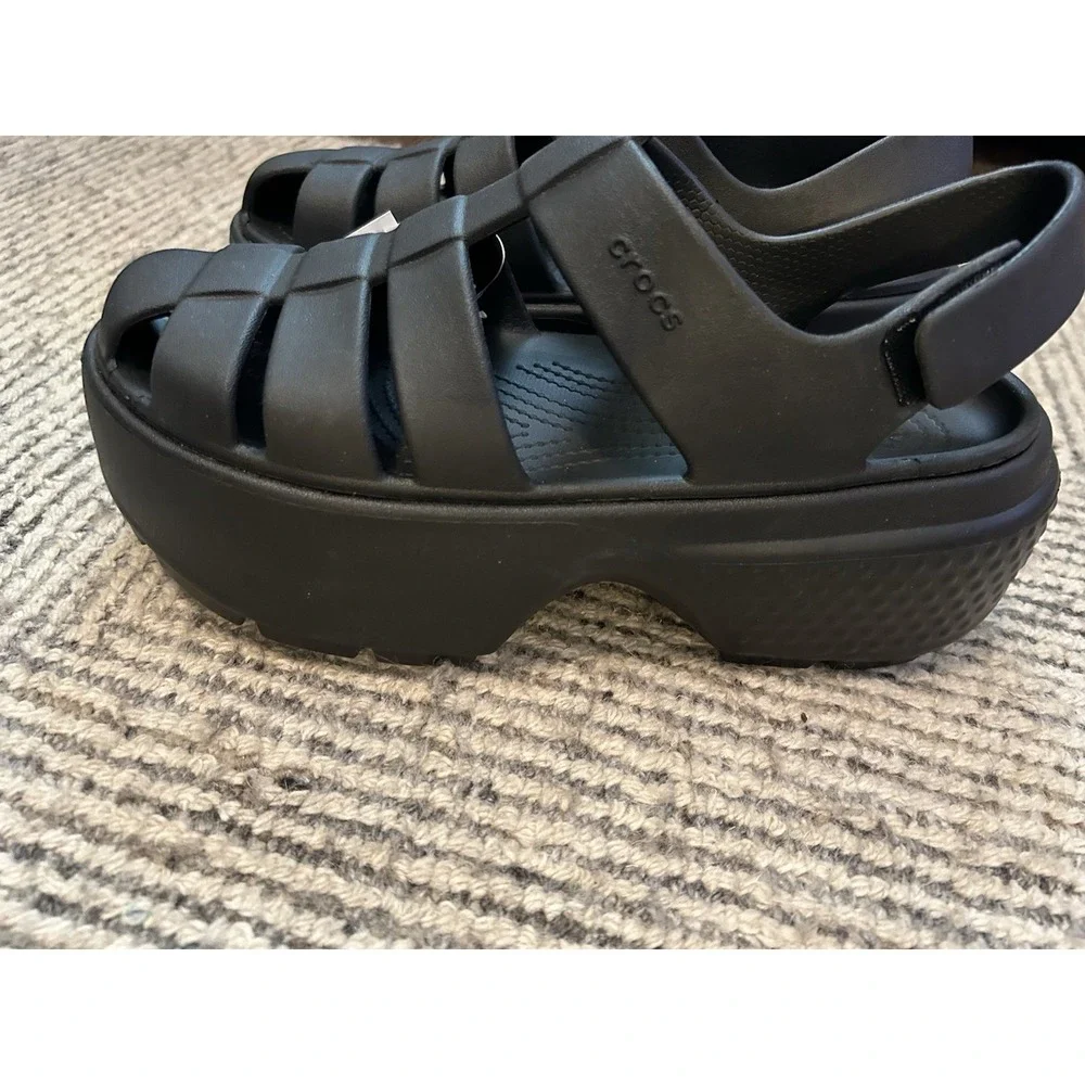 Crocs Black Stomp Fisherman Platform Sandal Womens 9 / Mens 7 NWT